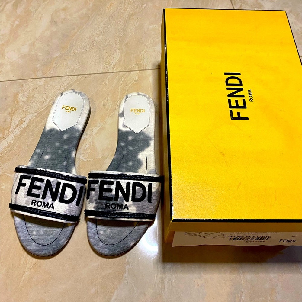Fendi Tie Dye logo sandals size 37 (7)